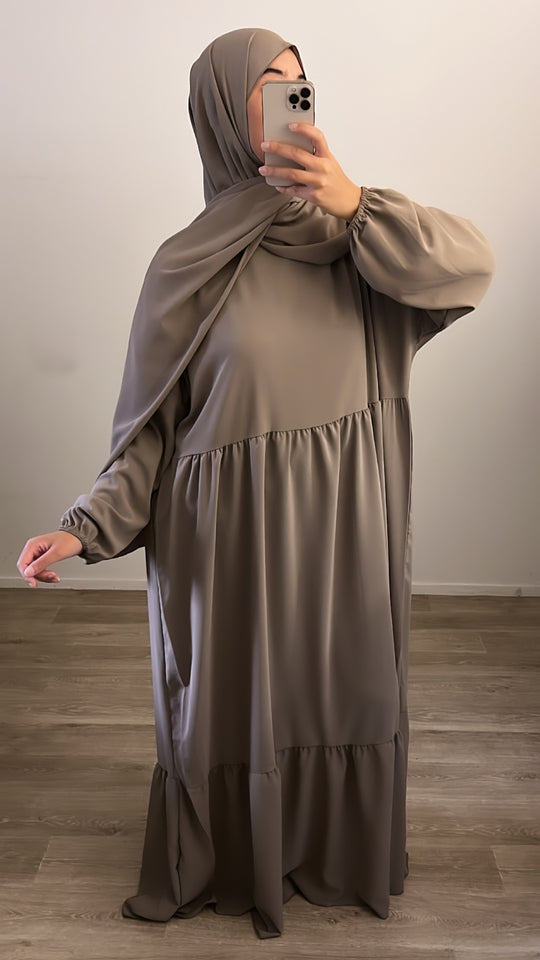 5 façons de porter une abaya pour femme